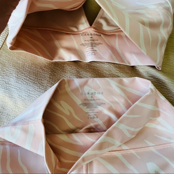 Carbon38 Longline Bra Tank Top & Printed High Rise 7/8 Legging Set (S&M) - Picture 13 of 13